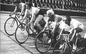 Women-Bike-Racers